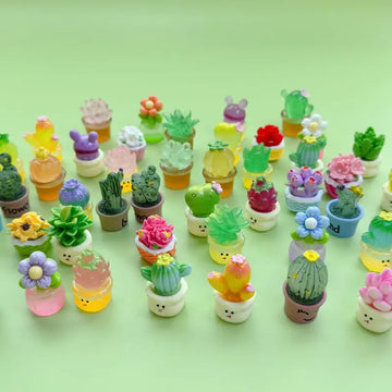Mini Resin Succulent Cactus Blind Bag Figures, Glow in The Dark Cute Potted Plant Ornaments