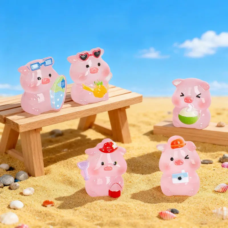 Mini Luminous Pink Pig Figurines, Glow in The Dark Beach Style Tiny Pig Resin Miniature