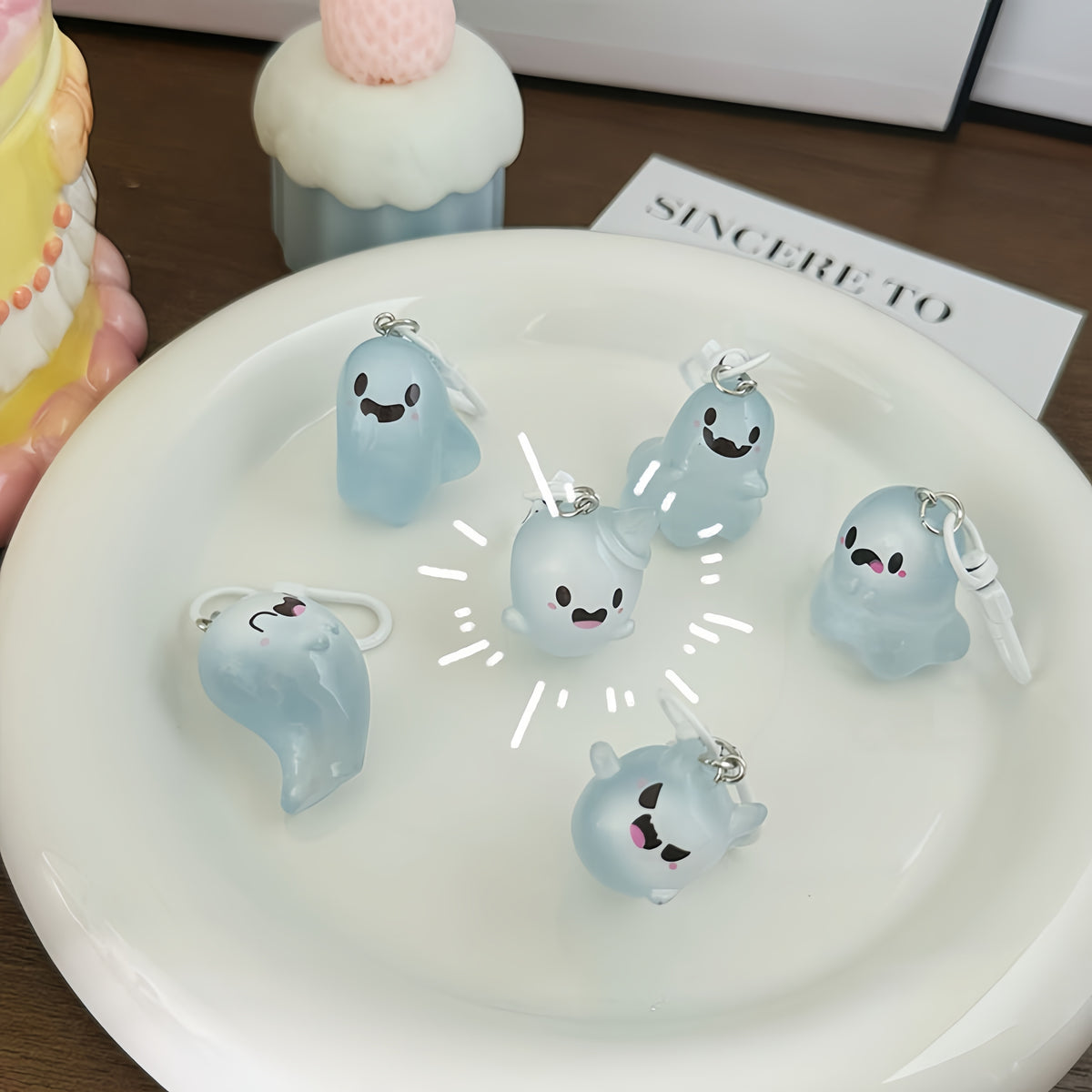 Cute 3D Gradient Little Ghost Keychain, Halloween Cartoon Charm Pendant