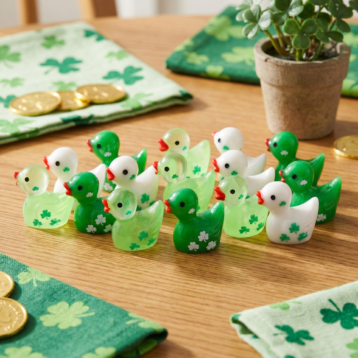 St. Patrick's Day Clover Mini Duck Figurine, Resin Tiny Duck Ornament