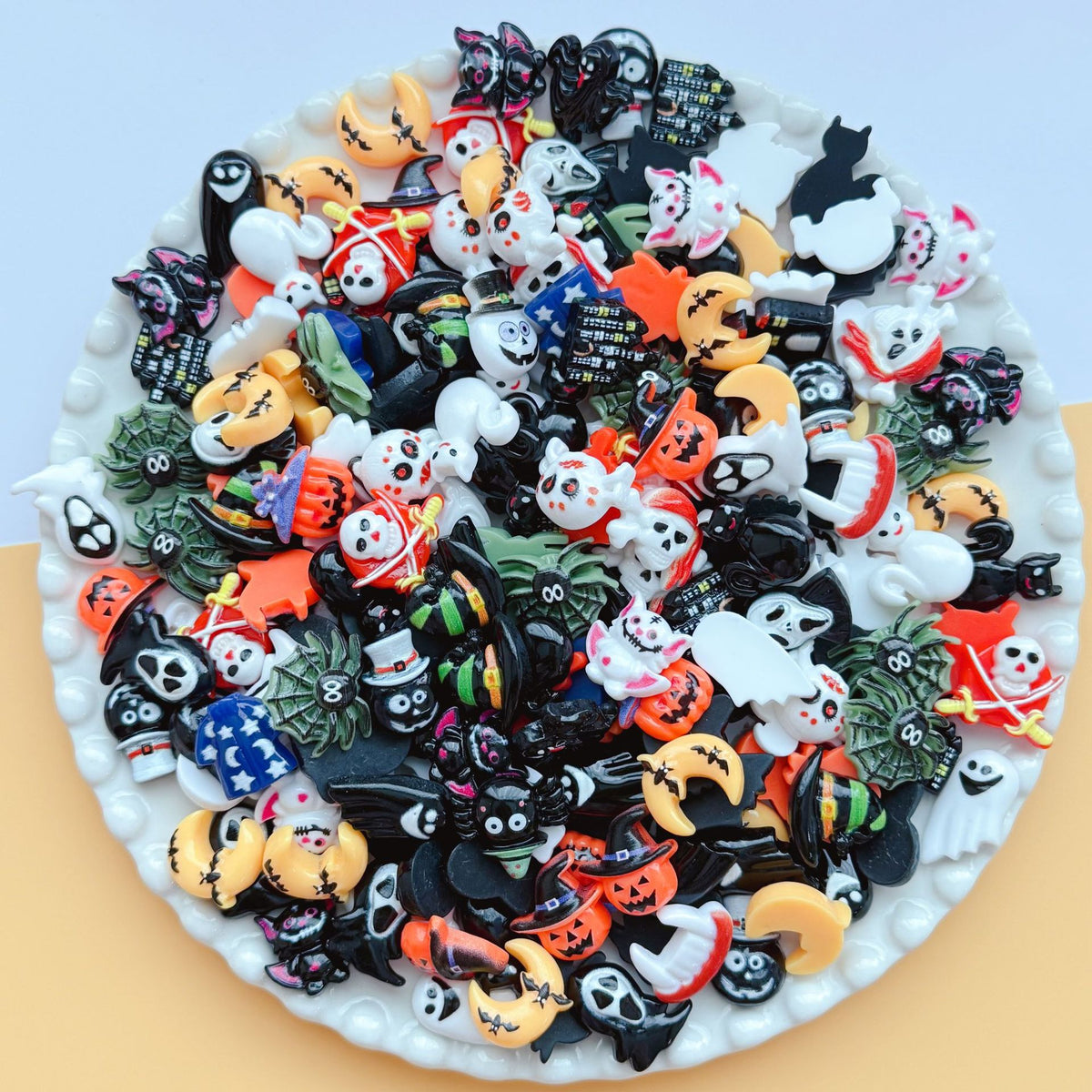Halloween Resin Charms, Cute Mini Flatback Cabochons for DIY Crafts, Jewelry Making, Scrapbooking, Slime Decor
